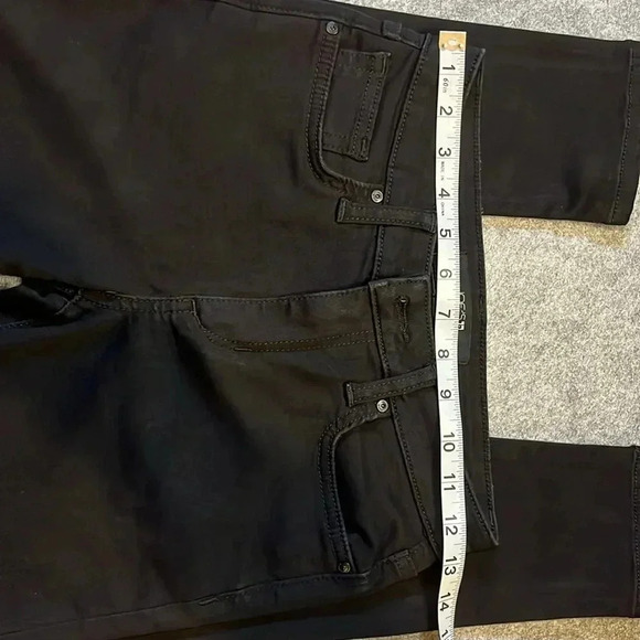 Joe's Jeans, High Rise Skinny.  Size 24, in black. - Picture 7 of 11